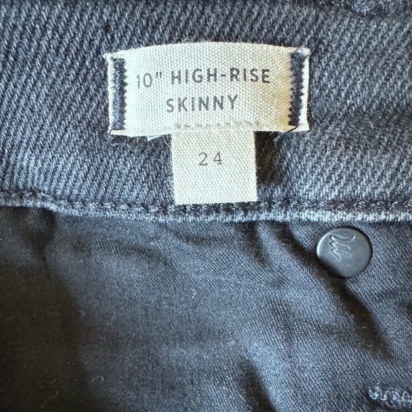 Madewell 10” High-Rise Skinny Jeans in Starkey Wash Black, size 24 - Picture 7 of 7